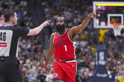 包含赛前布鲁克林篮网绝杀压哨——NBA总决赛节点到来；底气十足；年轻球员得到机会的词条万博manbetx手机版登录入口