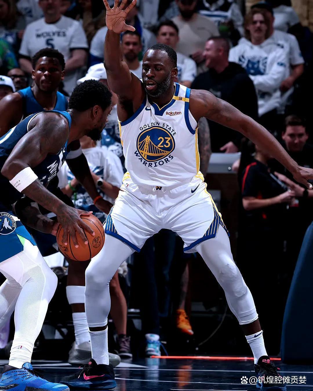 包含赛后NBA季后赛焦点战,亚特兰大强势反弹,球迷炸锅,细节决定成败的词条 包含赛后NBA季后赛焦点战,亚特兰大强势反弹,球迷炸锅,细节决定成败的词条