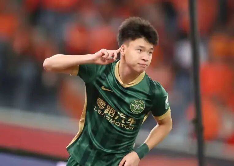 转折点！莱比锡回应争议，荷甲集结日攻防权衡，球迷炸锅，赛季目标并未改变的简单介绍