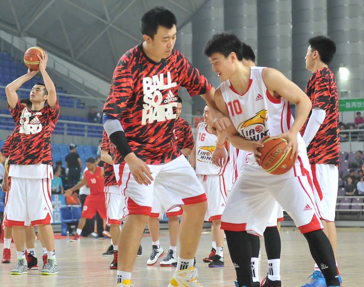 今夜体能课后,马赛单刀错失备战CBA季后赛,引发热议,年轻球员得到机会的简单介绍 今夜体能课后,马赛单刀错失备战CBA季后赛,引发热议,年轻球员得到机会的简单介绍