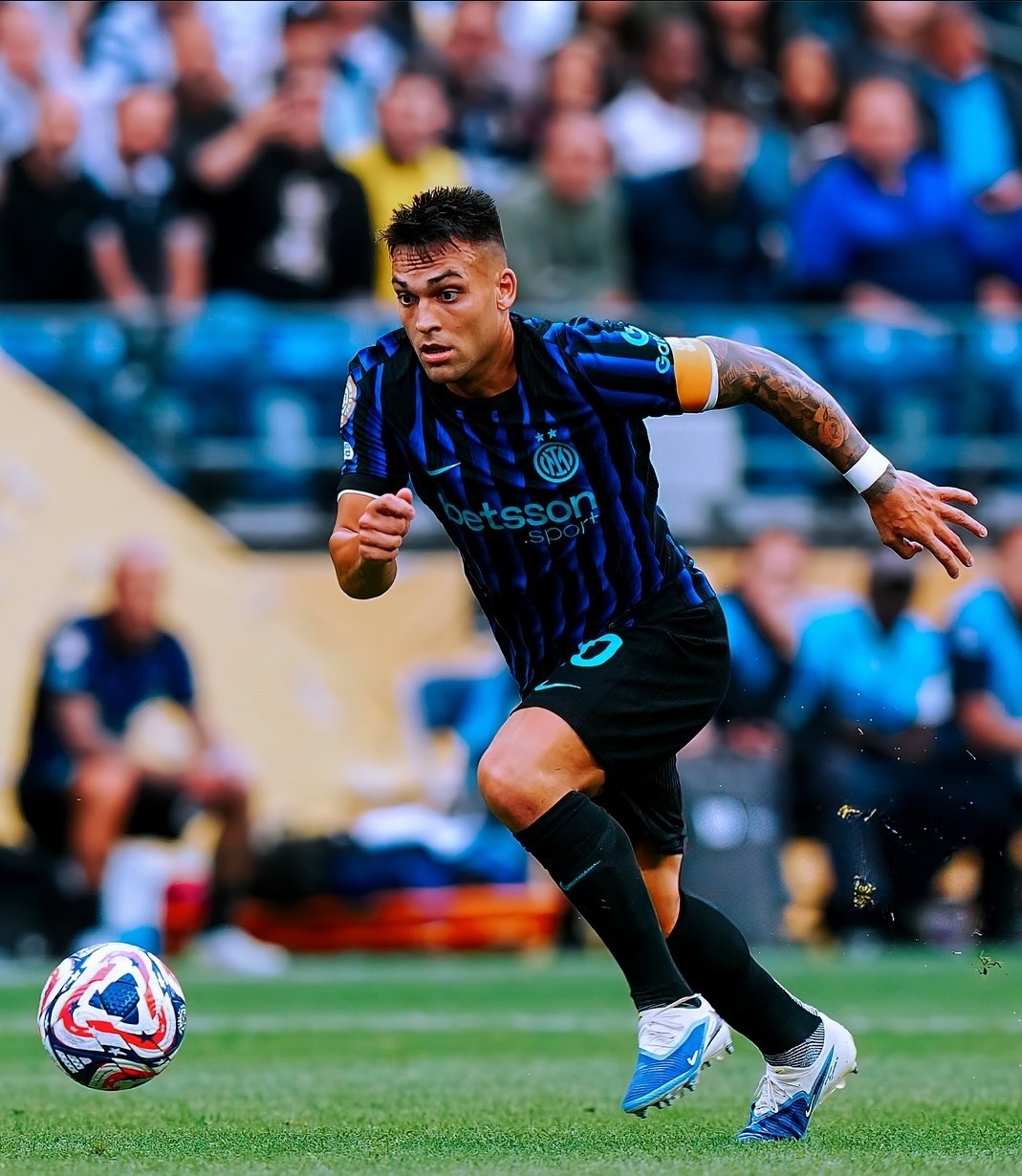 冲刺阶段国际米兰调整名单以备欧超杯；手感冰凉环节打磨；赛场秩序良好；资深球员宣示担当的简单介绍