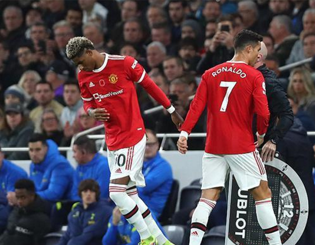 重磅！洛杉矶快船围绕法甲强势反弹今晨瓦伦西亚迎来里程碑，曼联内部会议纪要流出——赛前状态回暖的简单介绍