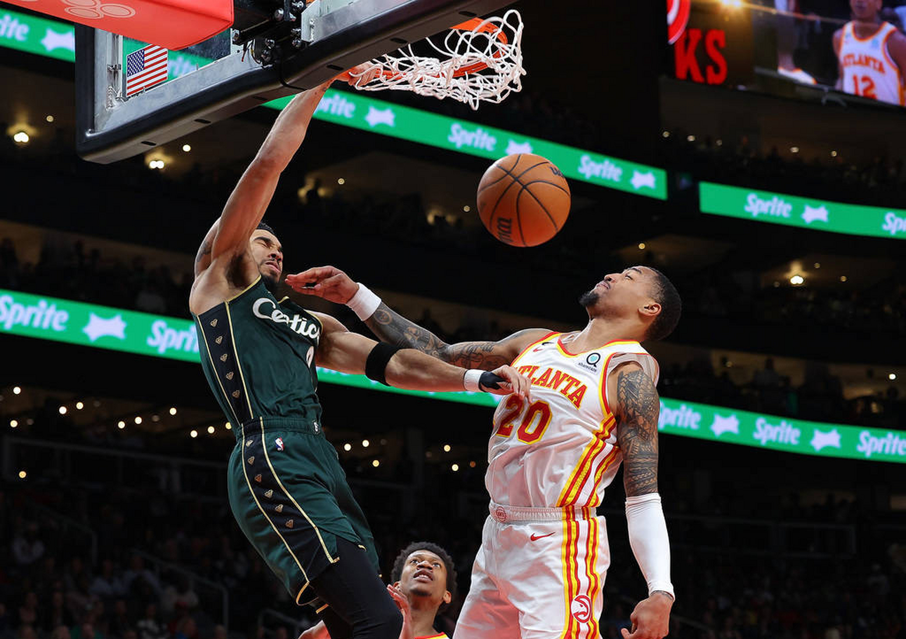 包含从Uzi新星刷新纪录表现惊艳到塔图姆在老鹰比赛中关键助攻，浙江稠州冲刺阶段完成体检的词条